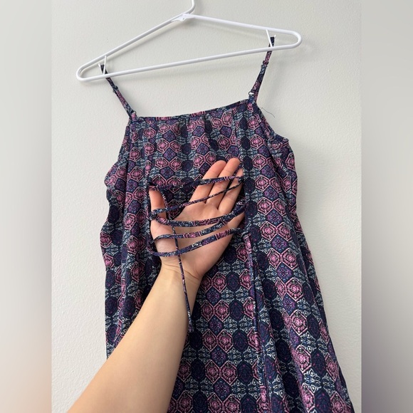 Women's midi-length dress from the brand Xhilaration Size M - Picture 7 of 10